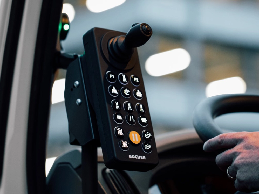 Industrial Design Consultant Form Foundry - HMI and Door Controller for Bucher Municipal