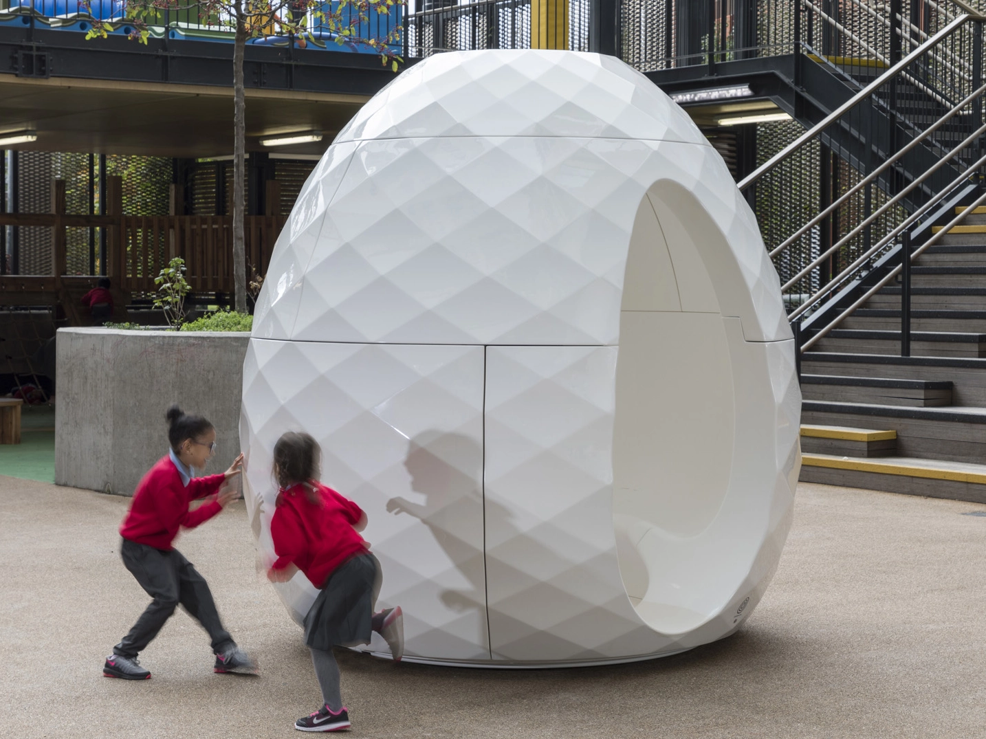 Seedpod. Composite Moulding Design. studiobushi with Form Foundry.